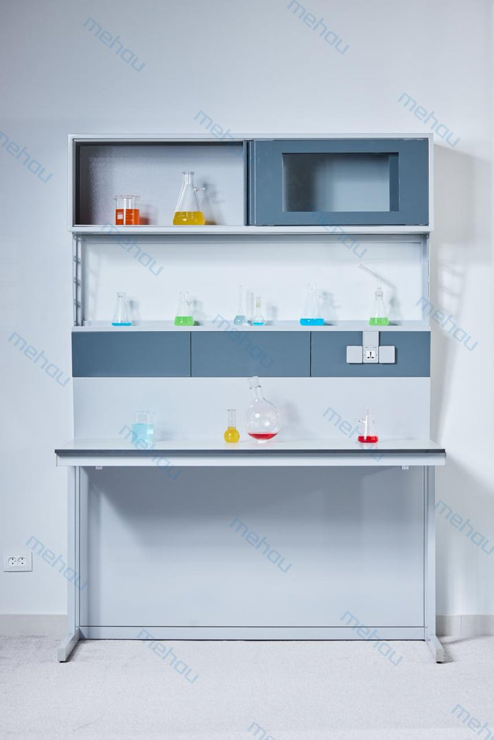 Wall-mounted lab table 1300×700×2100 mm