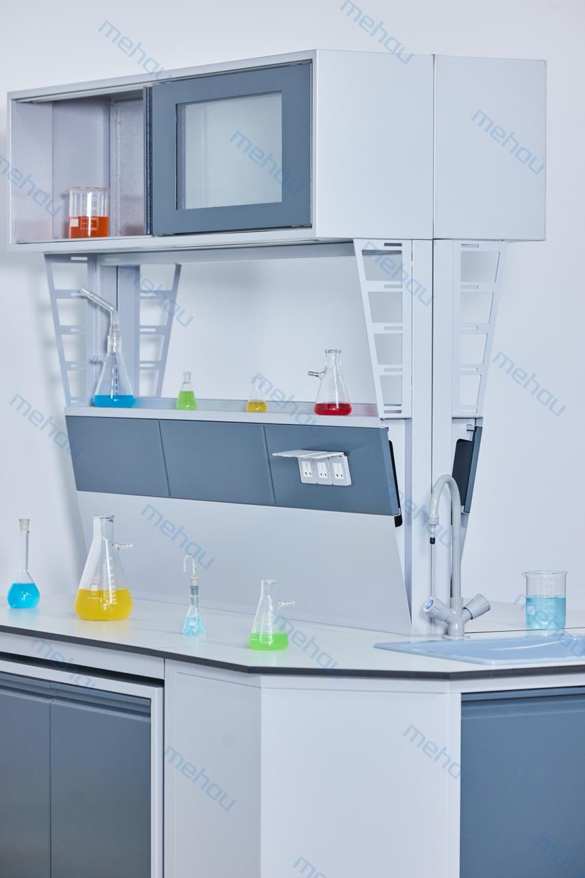 Laboratoriya stoli (orol turi) B 3100 × 1500 × 2100 mm