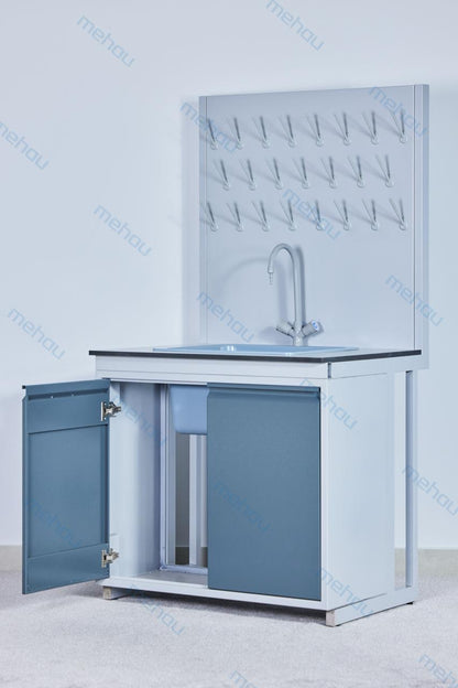 Wash tables metal