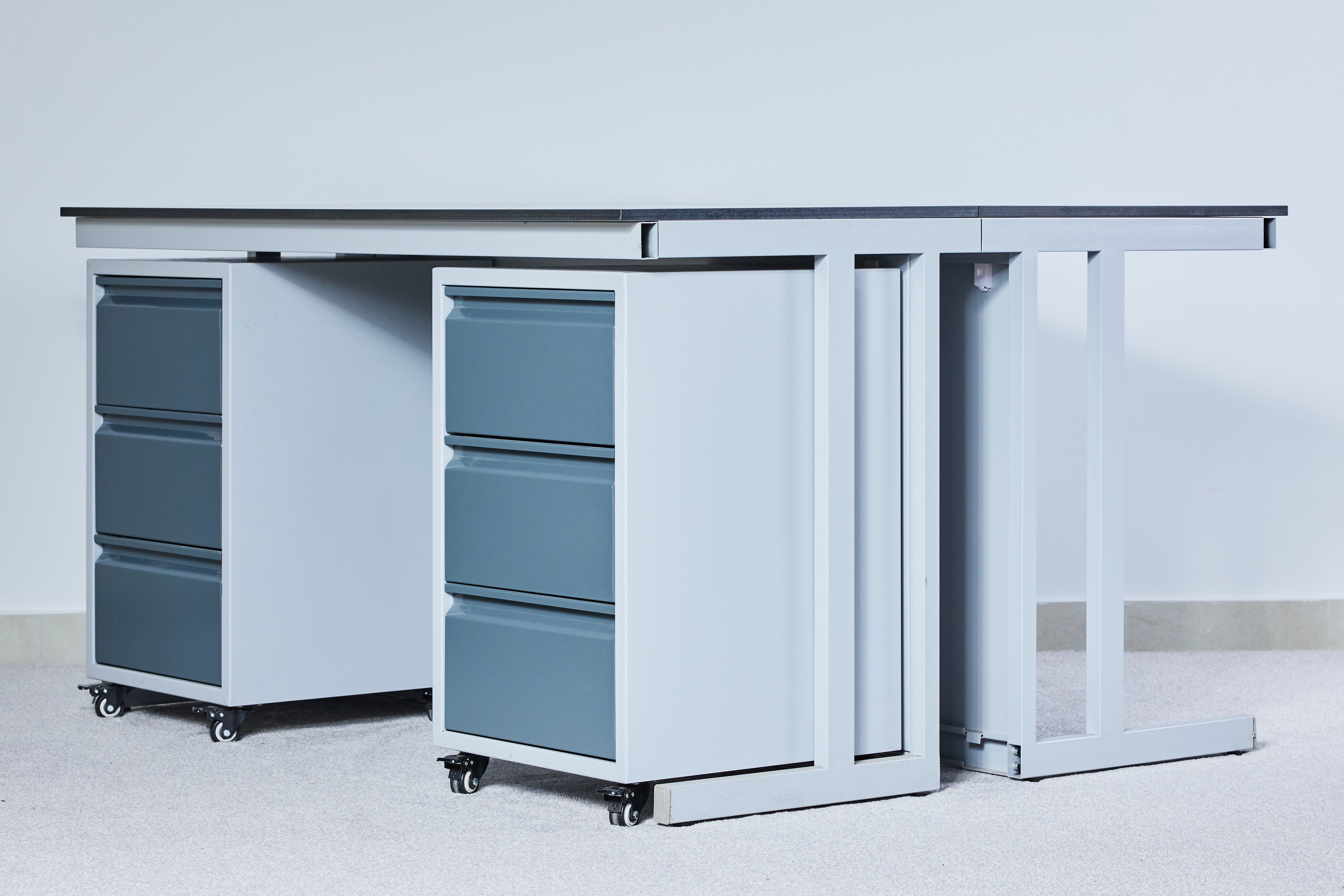 Universal Cabinet 2000 × 1500 × 1050 mm