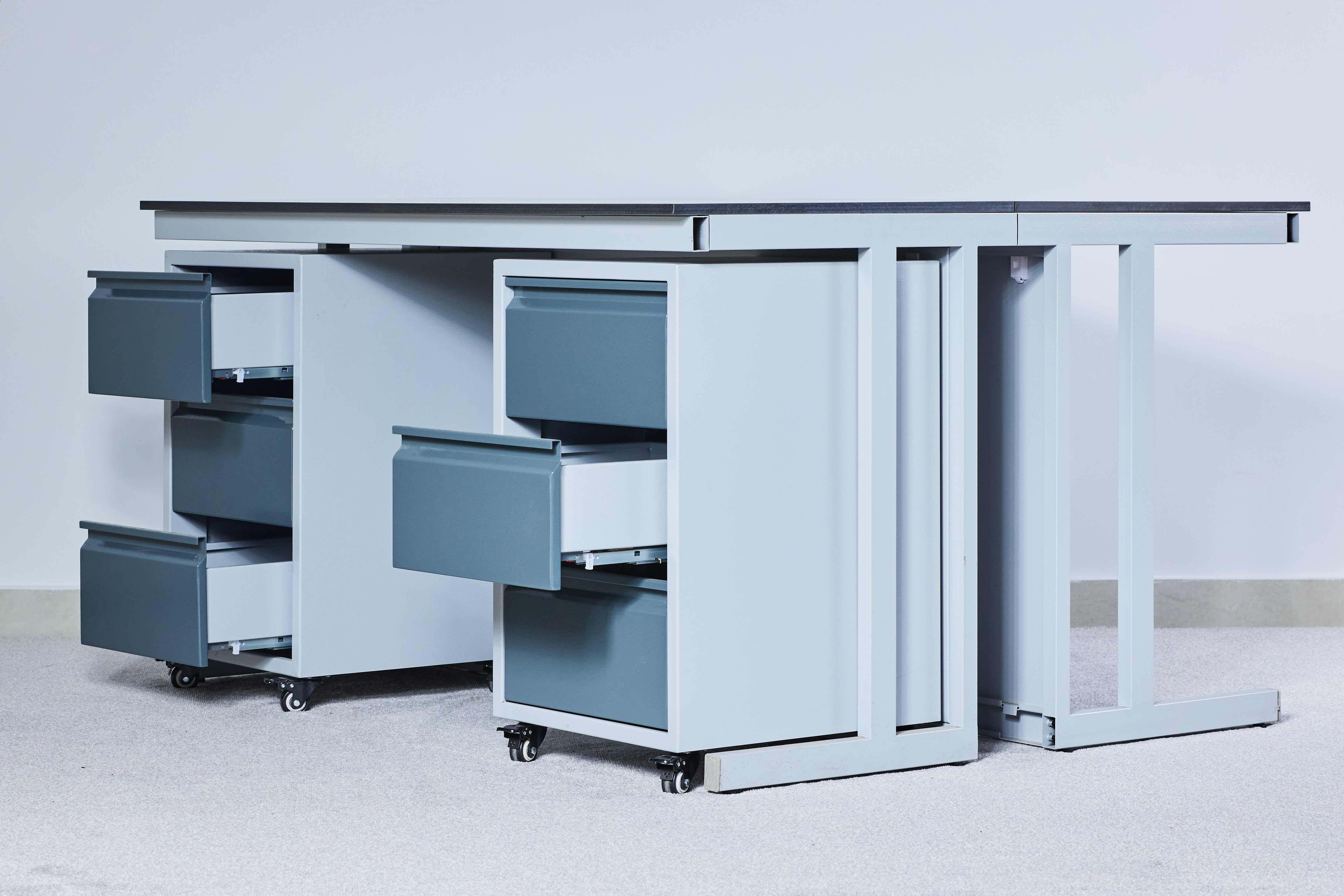 Universal Cabinet 2000 × 1500 × 1050 mm